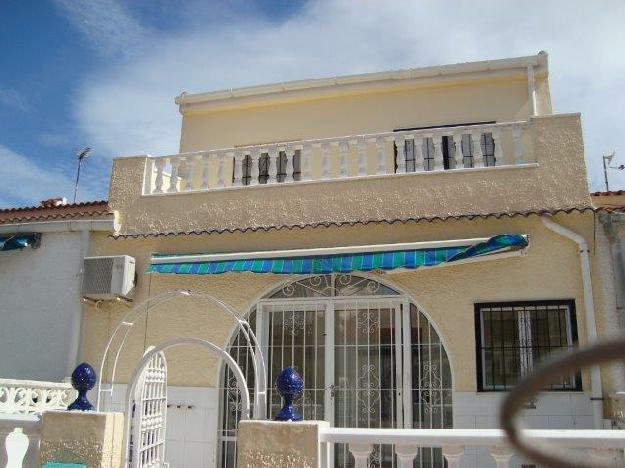 Casa adosada en Venta en Torrevieja (ALICANTE) 76900 euros