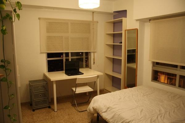 Se alquila acogedor piso por habitaciones en Valencia