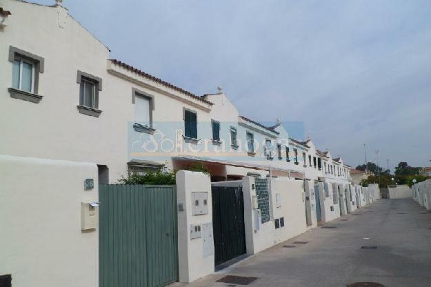 Casa 4 dormitorios, 1 baos, 1 garajes, Seminuevo, en Jerez de la Frontera, Cdiz