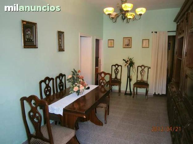 Casa en Alquiler en Almería (ALMERíA) 400 euros