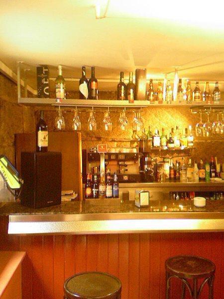 Alquilo bar taperia centro Vigo