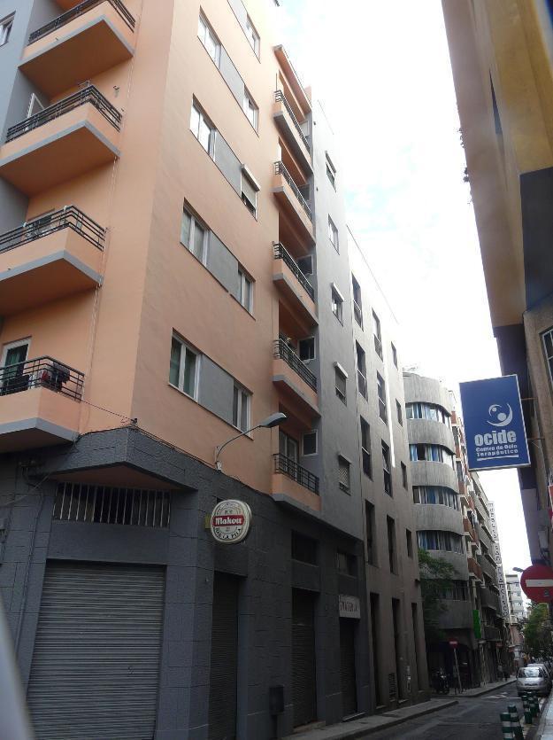Se alquila oficina en Calle San Francisco de Santa Cruz de Tenerife, disponibilidad diciem