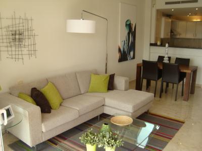Nicely furnished apartment in Elviria