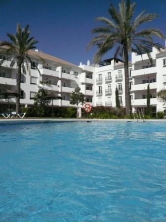 Apartamento a la venta en Nueva Andalucía Costa del Sol