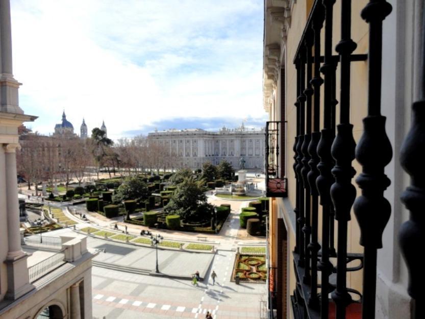 Alquiler de habitación en el centro de Madrid, enfrente del Palacio Real