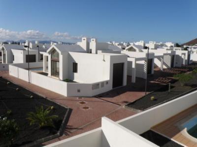 4b  , 3ba   in Playa Blanca,  Canary Islands   - 287000  EUR