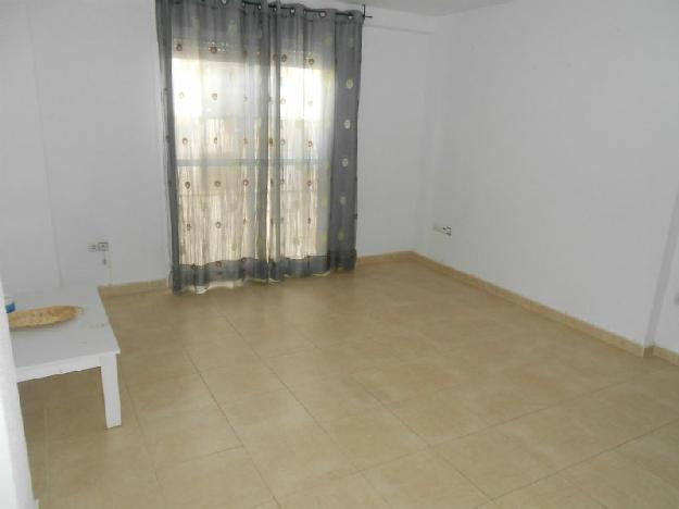 Chalet 3 dormitorios, 2 baños, 0 garajes, Buen estado, en San Fernando, Cádiz