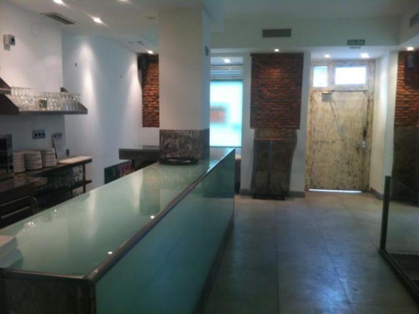 Se alquila precioso Bar 210m² con s/h en Chueca