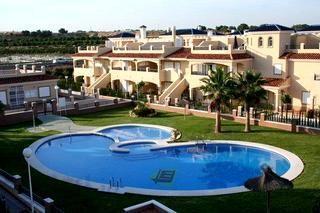 Apartamento en alquiler de vacaciones en Mil Palmeras, Alicante (Costa Blanca)