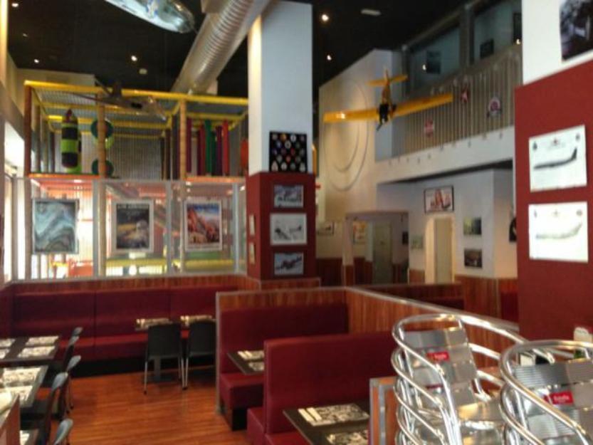 Traspaso Bar Restaurante 300m²  en  dos plantas con terraza en zona Mirasierra