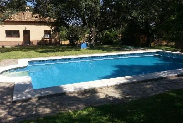 Chalet con piscina para vacaciones