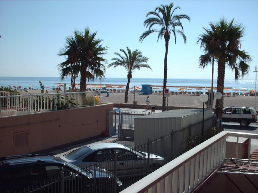 Alquiler apartamento en Peñiscola 1ª linea de playa