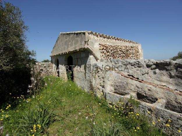 Terreno rustico con boyera para reformar en Sant Lluis Menorca