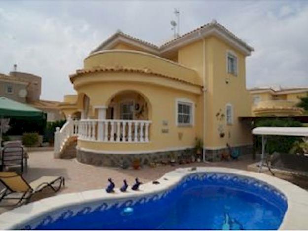 Apartamento en alquiler en ,  (Costa del Sol) - Ref. 2046832